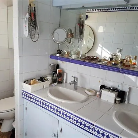 Holiday home Renovee Avec Vue Mer, 6 Pieces, 8 Couchages, Plancha, Parking, Terrasse Spacieuse, Aiguebelle - Fr-1-251-577 *